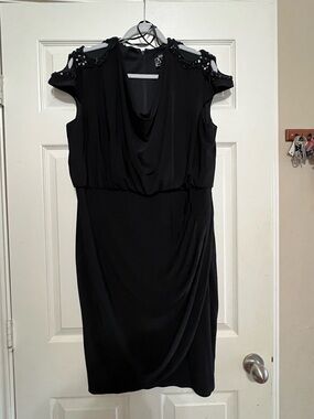 Alex Evenings Black One-Shoulder Cold-Shoulder Beaded Evening Dress